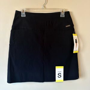 Black sporty skirt